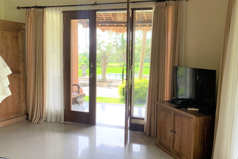 Bagiya Suites & Villas 42/47