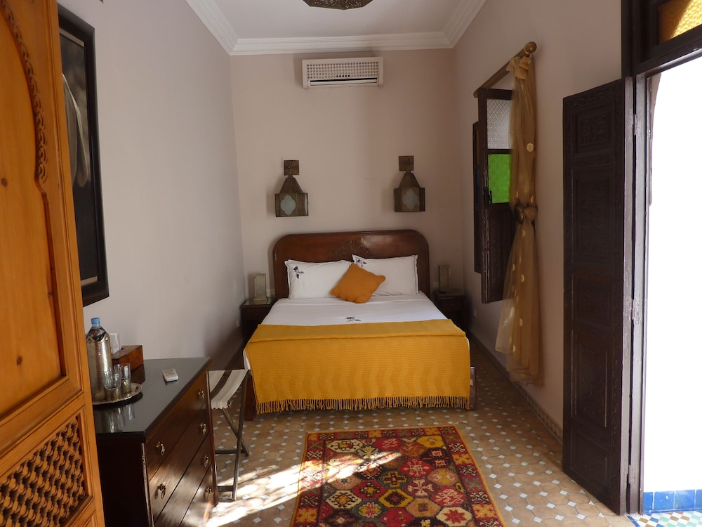Riad Ben Tachfine 6/50
