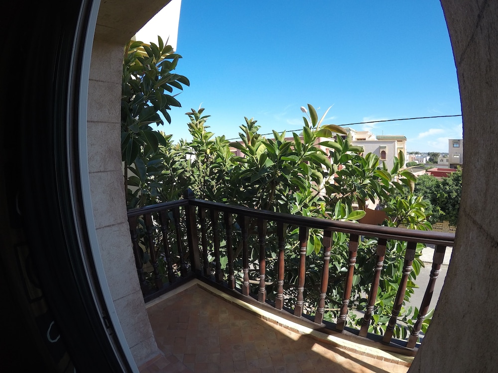 RIAD ZAHRA 29/32
