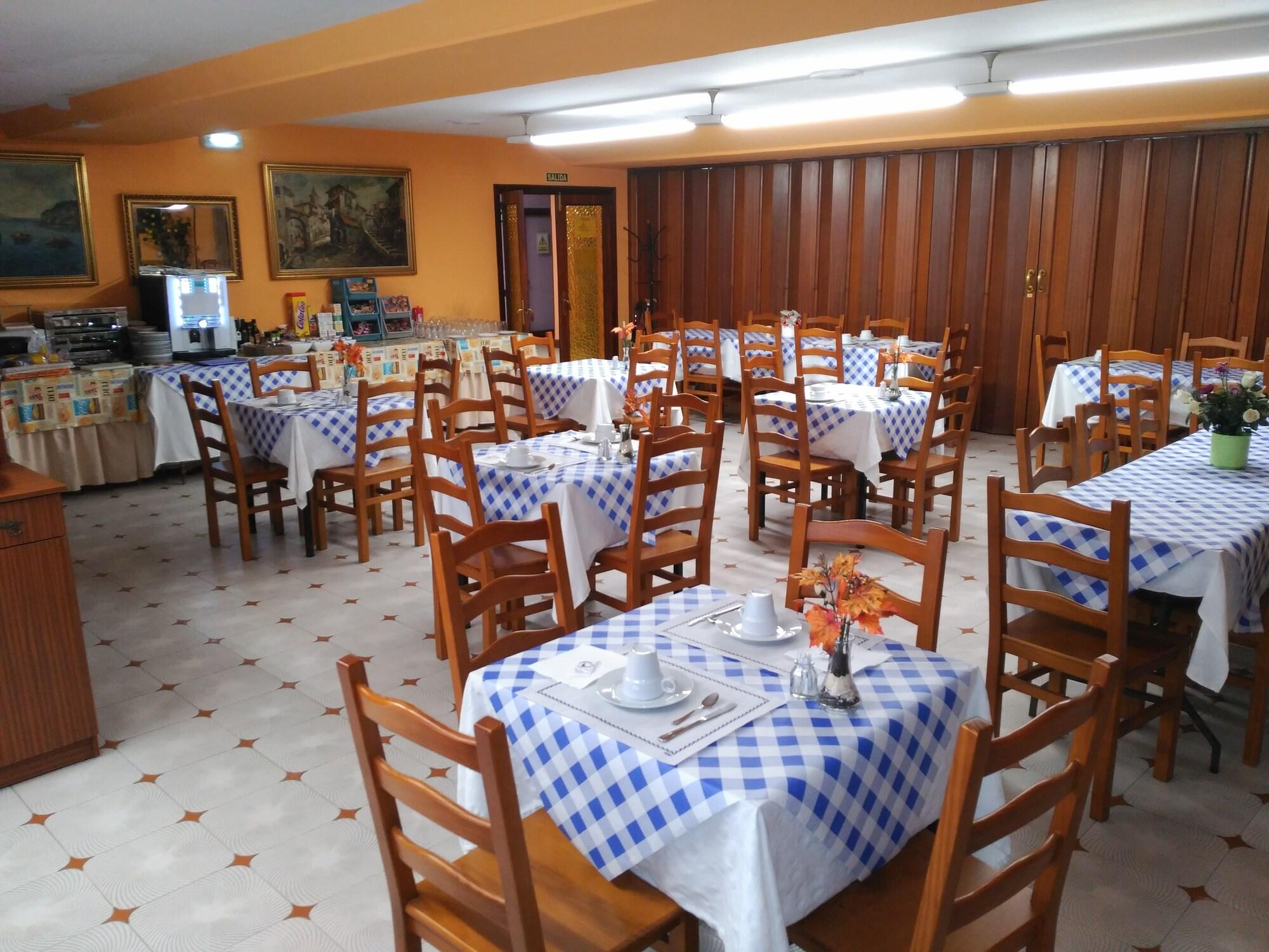 Hotel Vaqueros 33/39