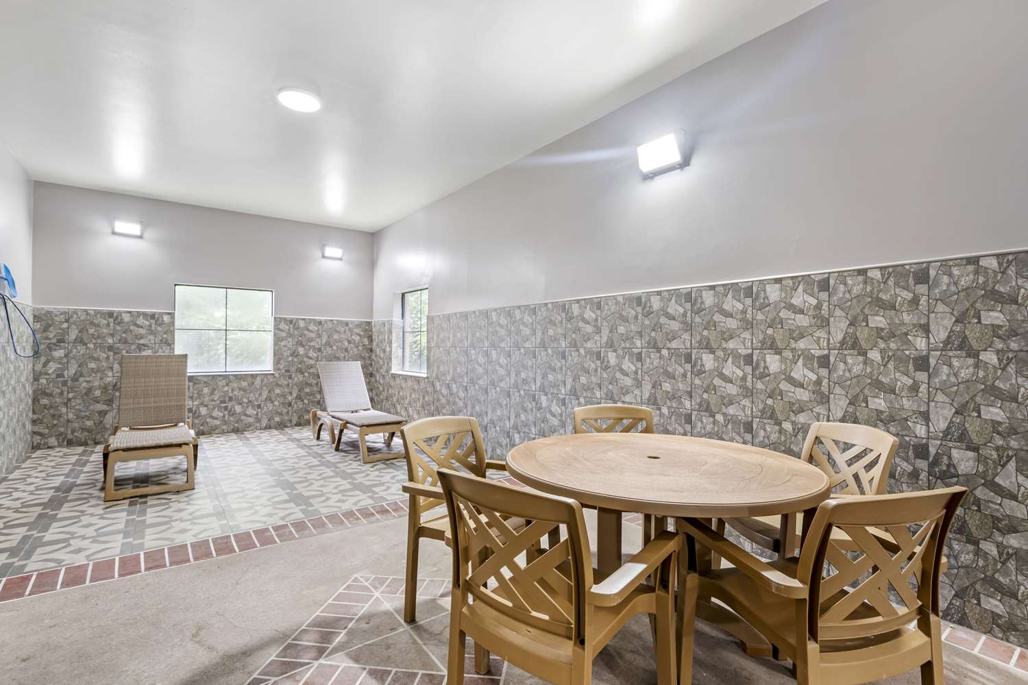 Country Inn & Suites by Radisson, Pickerington, OH 23/47