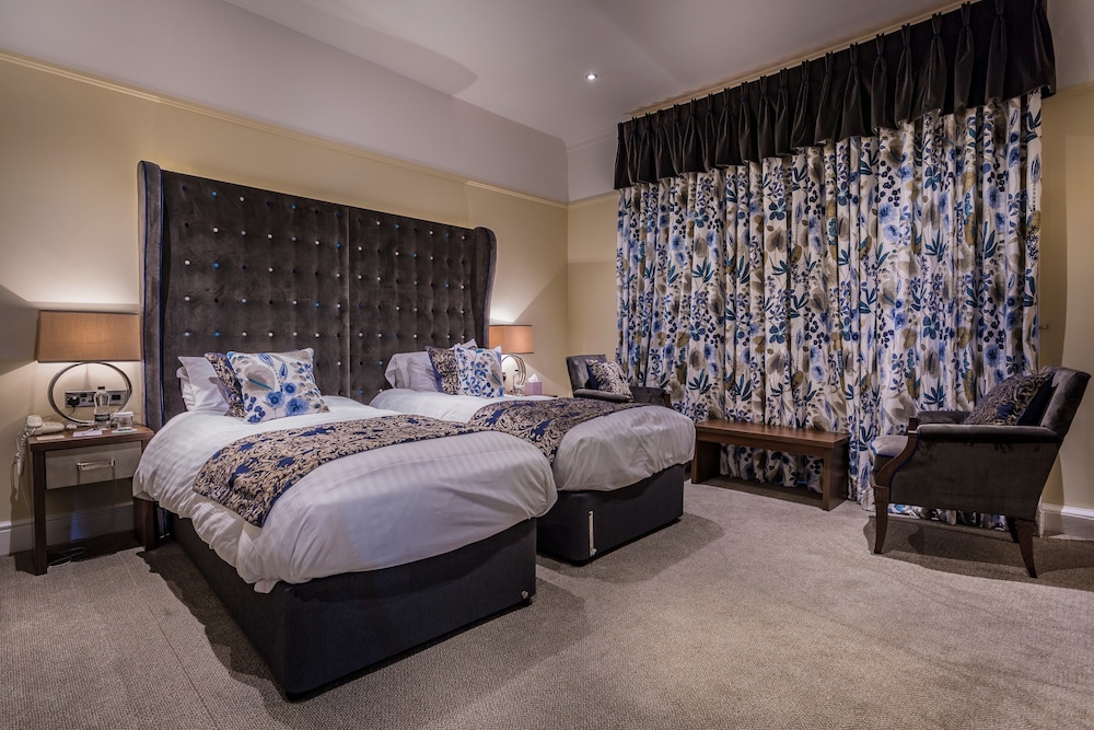Deluxe, Twin Beds