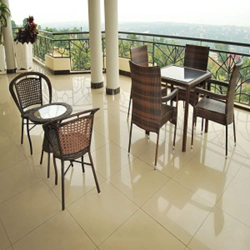 Best Outlook Hotel 35/50