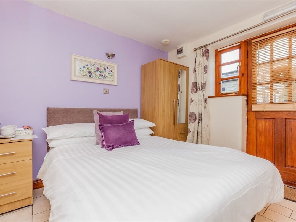 The Priory Burford Bed And Breakfast 17/59