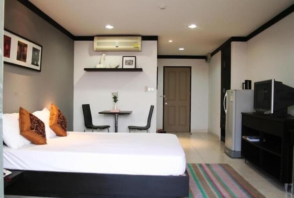 Sena House Paholyothin30 8/29