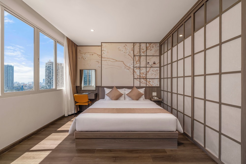 Da Nang Petro Hotel 25/71