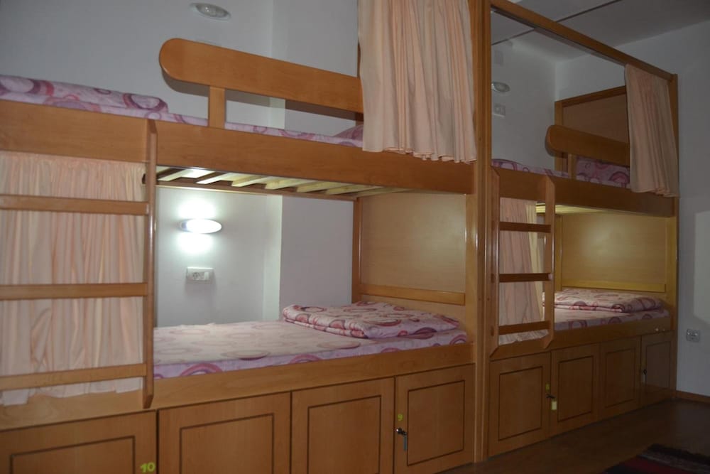 Hostel Valentin 2 15/32