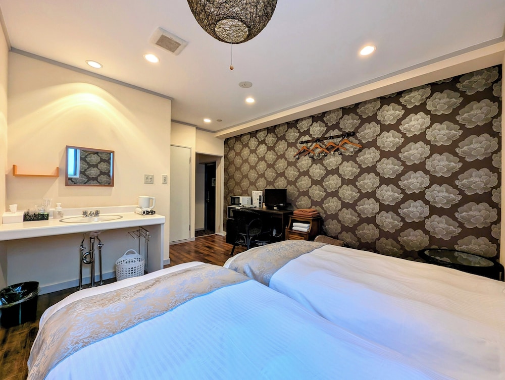 Design, Twin Beds