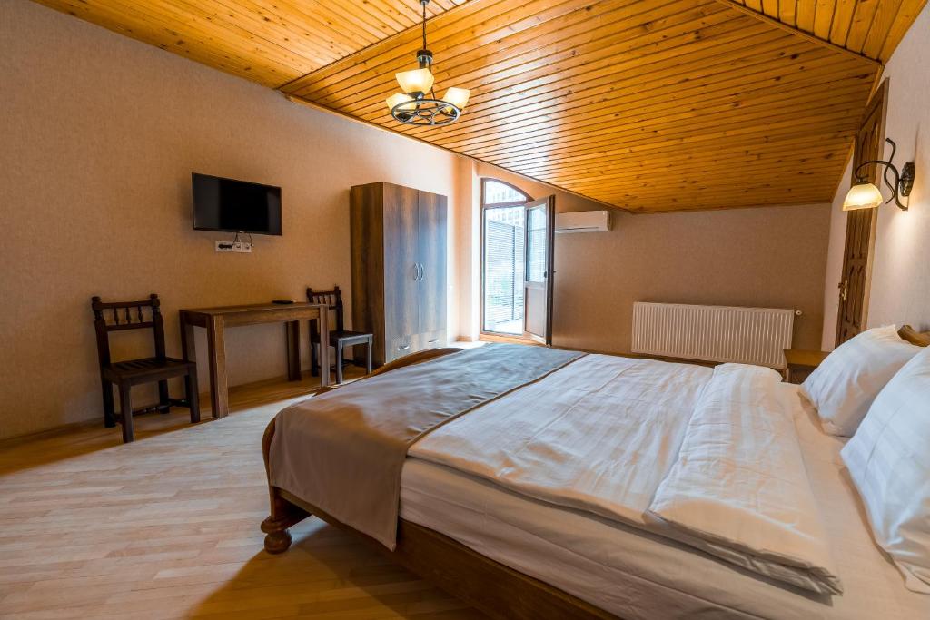Elegant, Double Bed, City View, Terrace