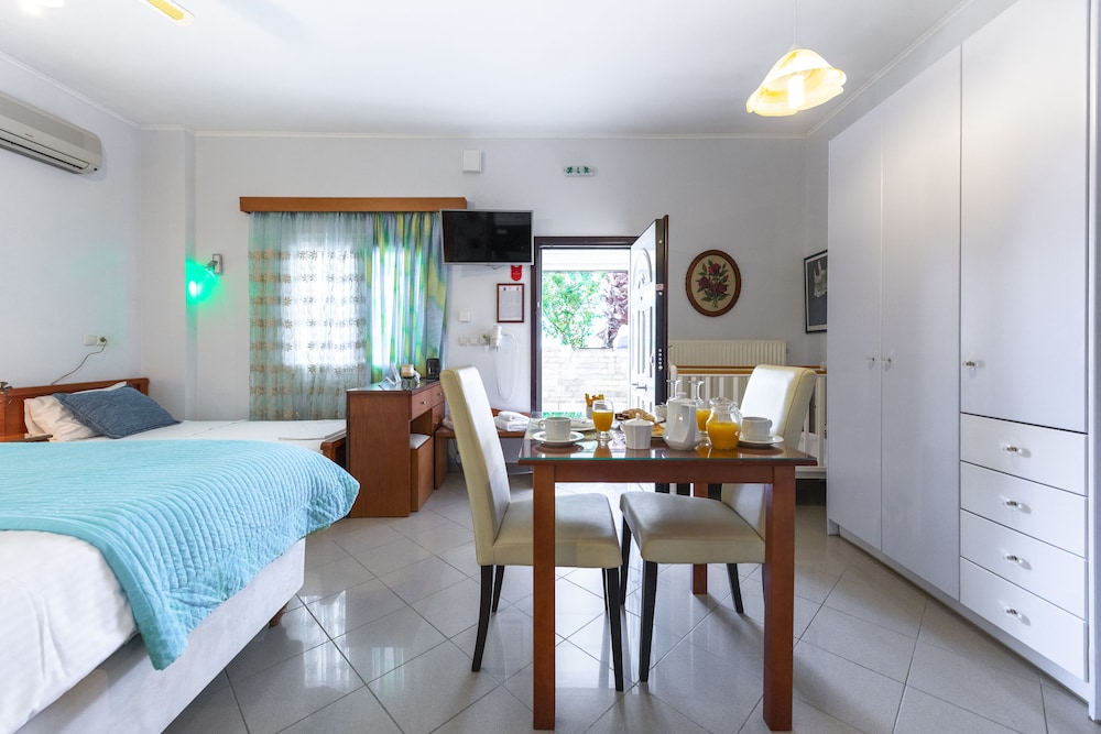Irida Resort Suites 49/78