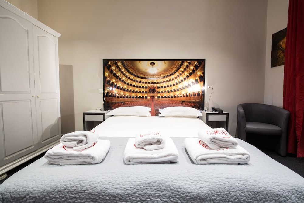 Hotel Les Voyageurs 12/16