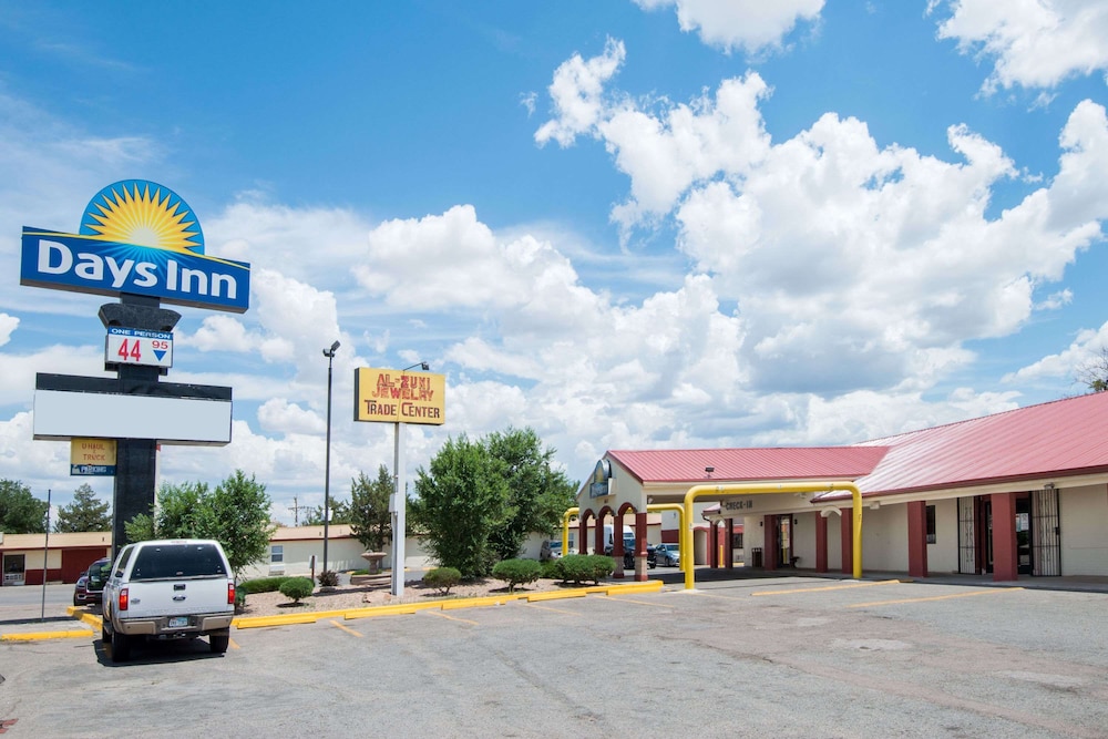 Days Inn By Wyndham Gallup 2/18
