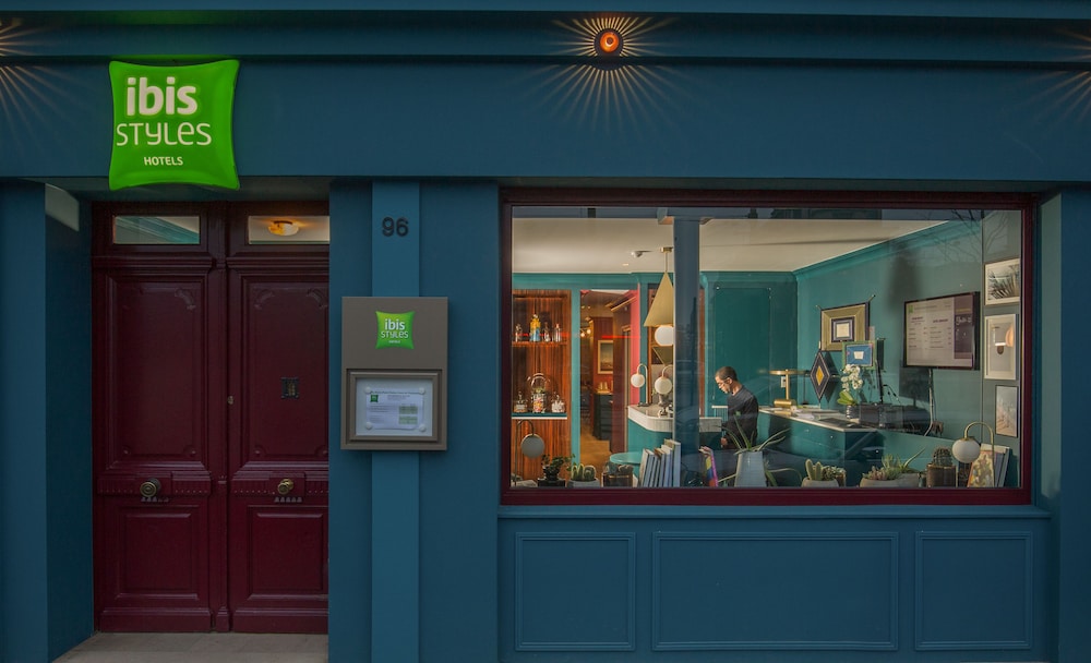 Ibis Styles Paris Nation Cours De Vincennes in PARIS