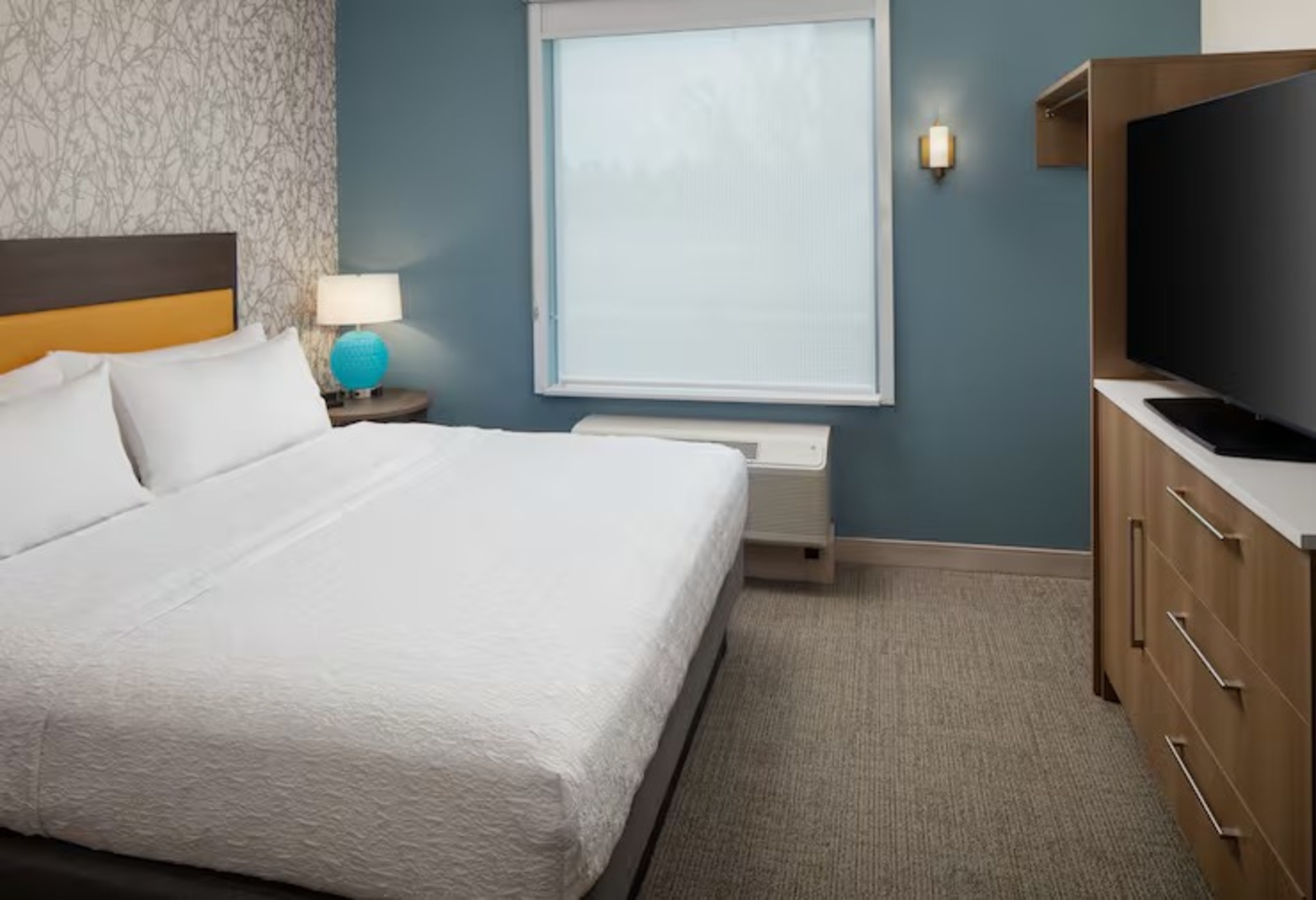1 BEDROOM, SUITE, KING BED, ACCESSIBLE