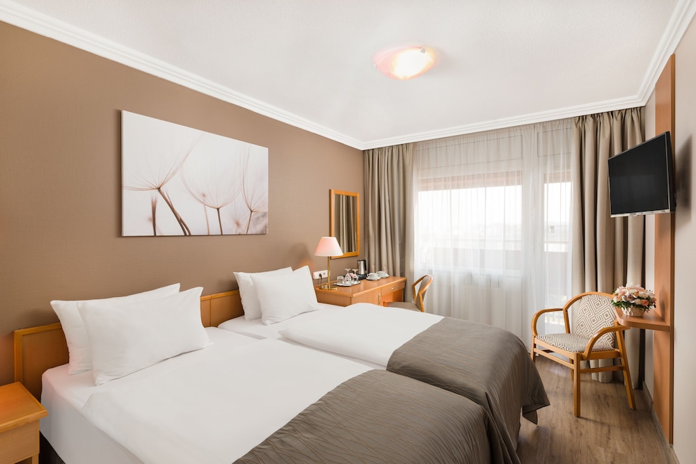 DANUBIUS HOTEL ARENA 24/73