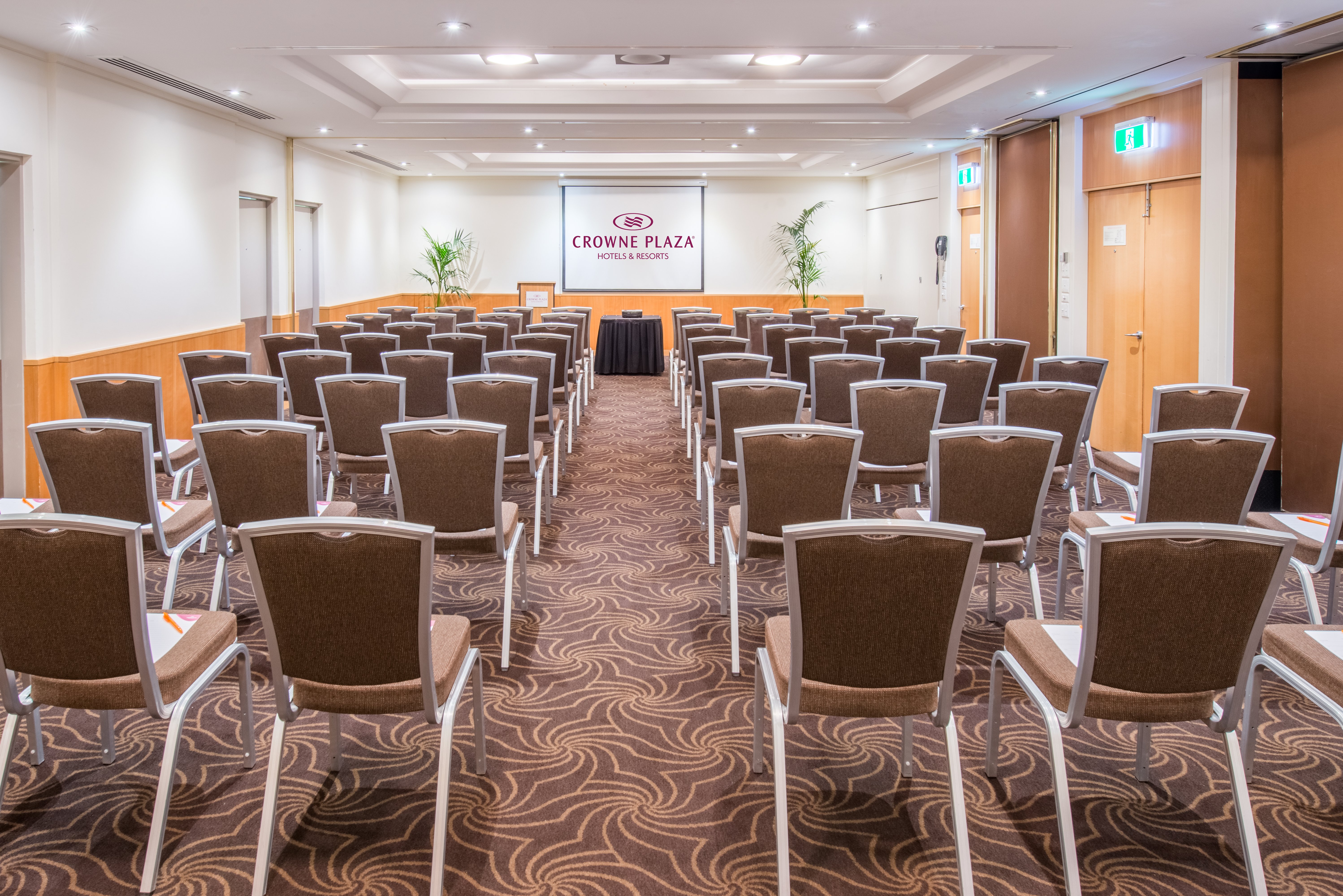 Crowne Plaza Perth 36/50