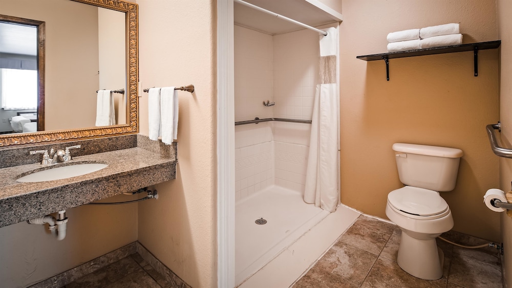 Best Western George West Executive Inn 10/30