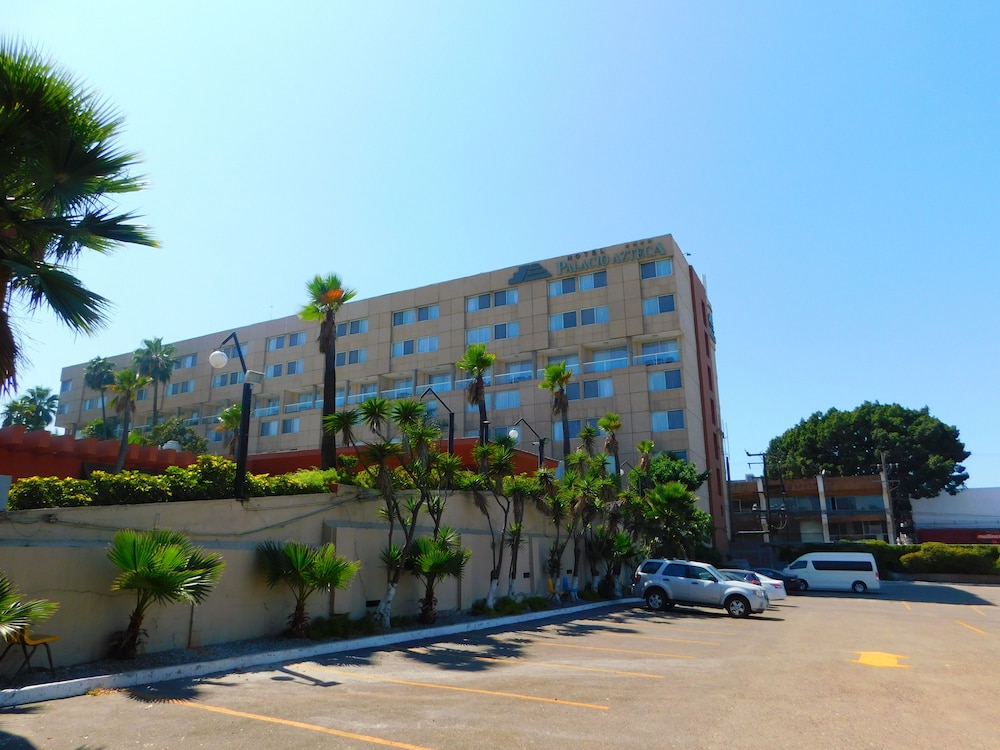 Hotel Palacio Azteca Tijuana, Trademark by Wyndham 65/71