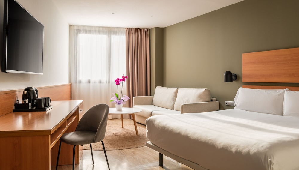 Sb Express Tarragona Hotel 12/61