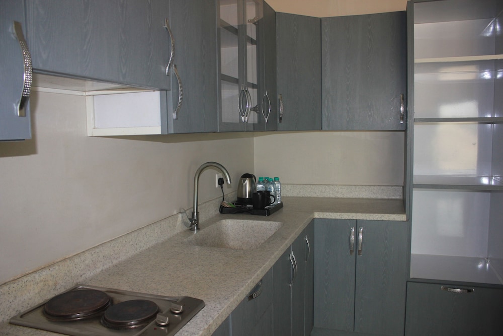 فندق كونتينينت العقير(Continent Hotel Al Uqayr) 34/35