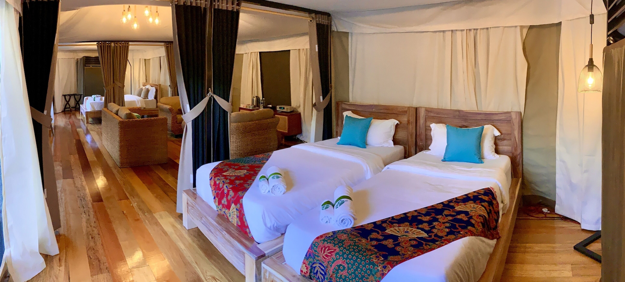 Glamping, Pool, Villa, Queen and Twin Beds