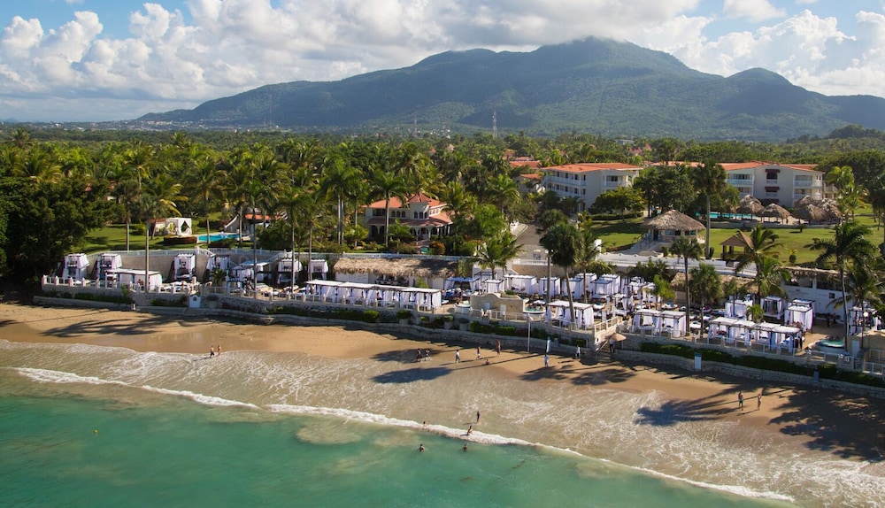 Cofresi Palm Beach and Spa Resort All Inclusive 60/66