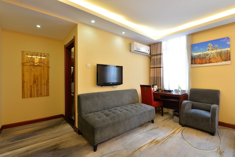 Irene Boutique Hotel Jinshu Branch 50/64