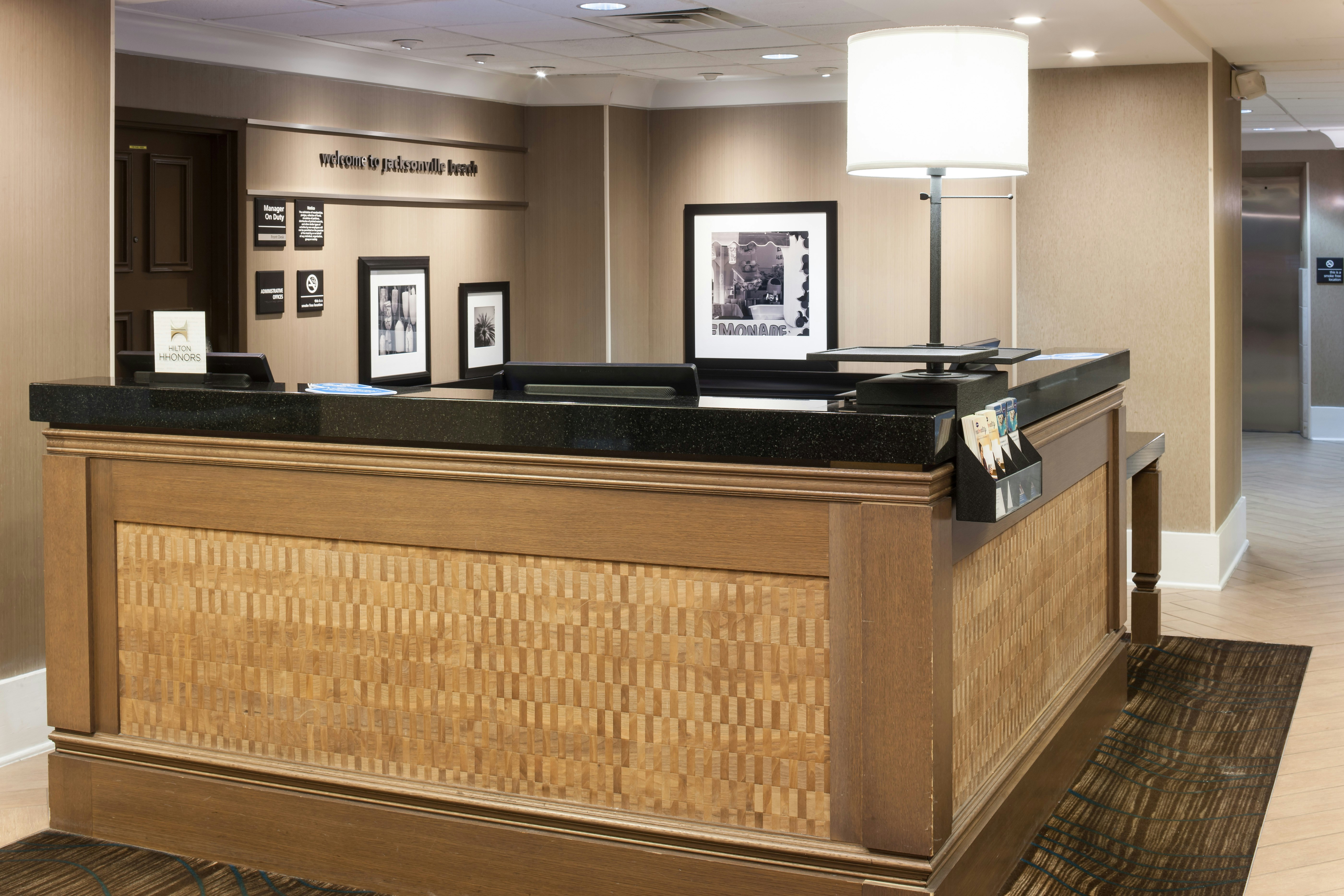 Hampton Inn Jacksonville Beach 13/57