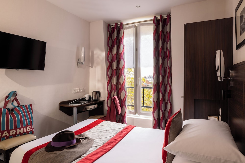 Jack's Hotel 30/54