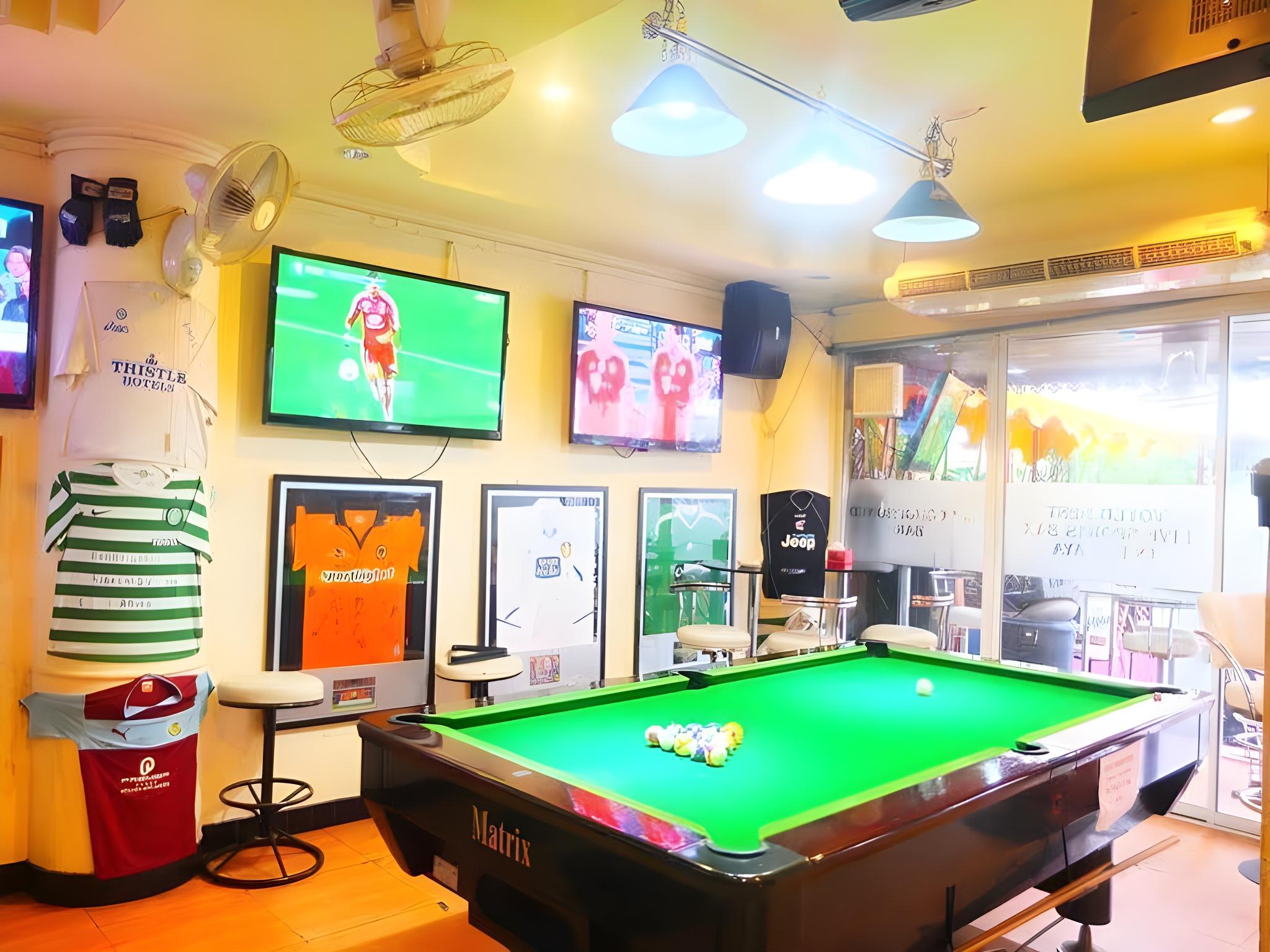 I-Rovers Sports Bar & Guesthouse 19/33