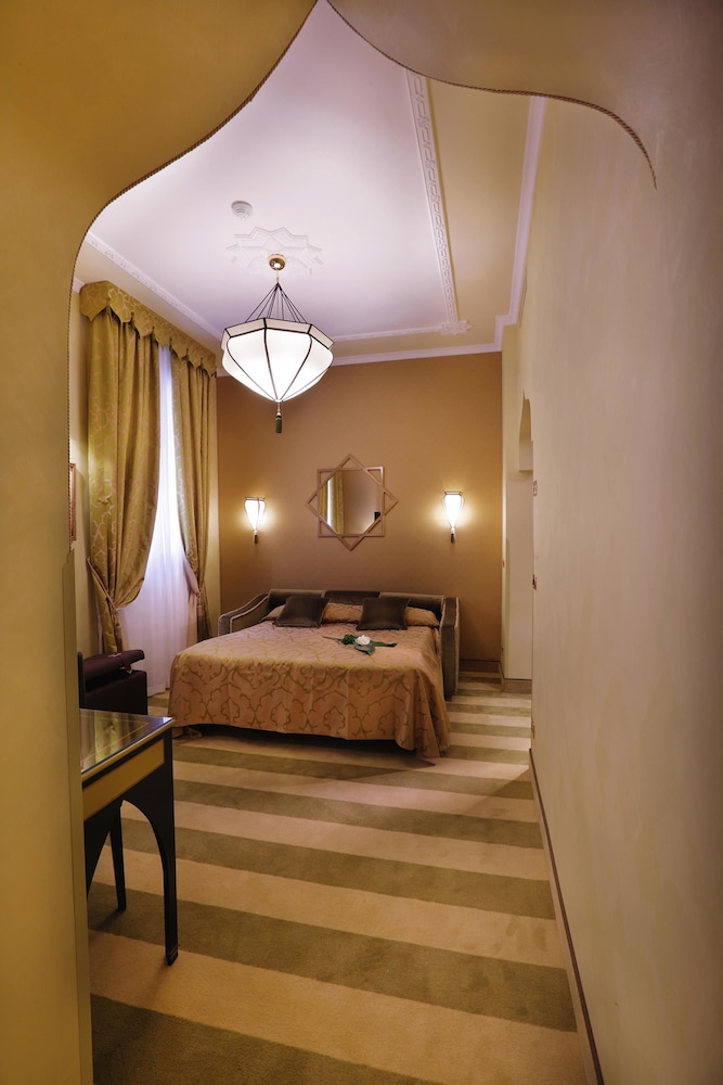 Lobby at Ai Mori d'Oriente Hotel, VENICE