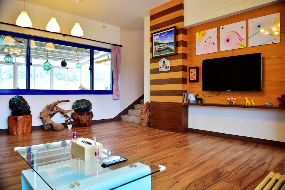 Happinesshouse 22/37