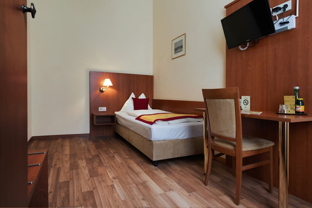 Mozart Hotel 19/60