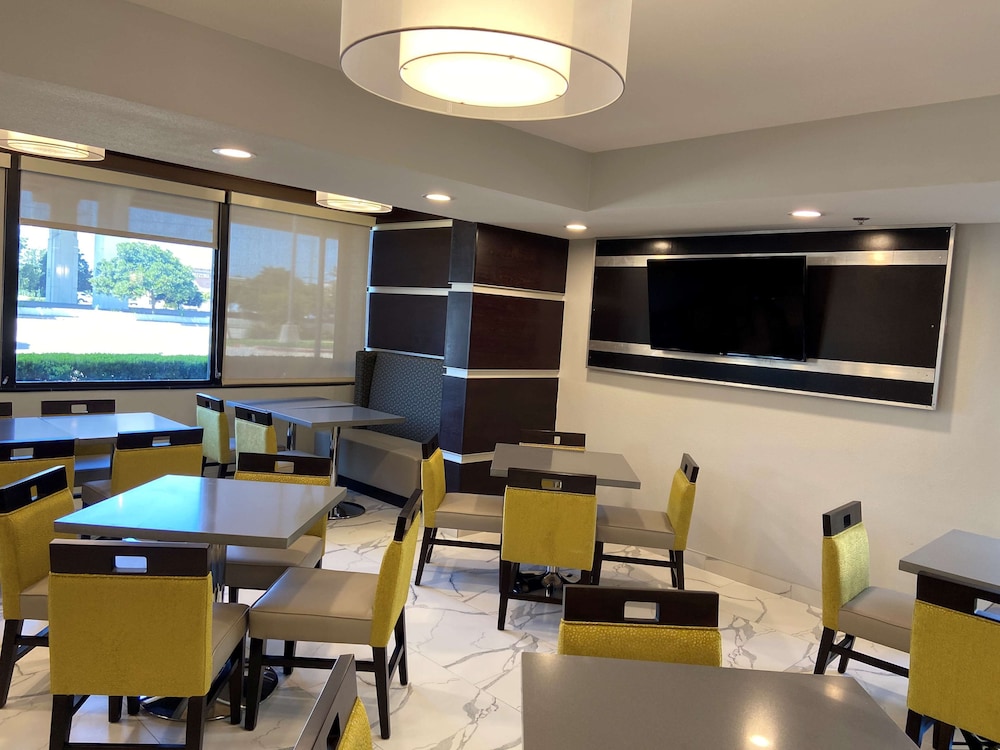 Best Western Plus Houston Energy Corridor 38/47