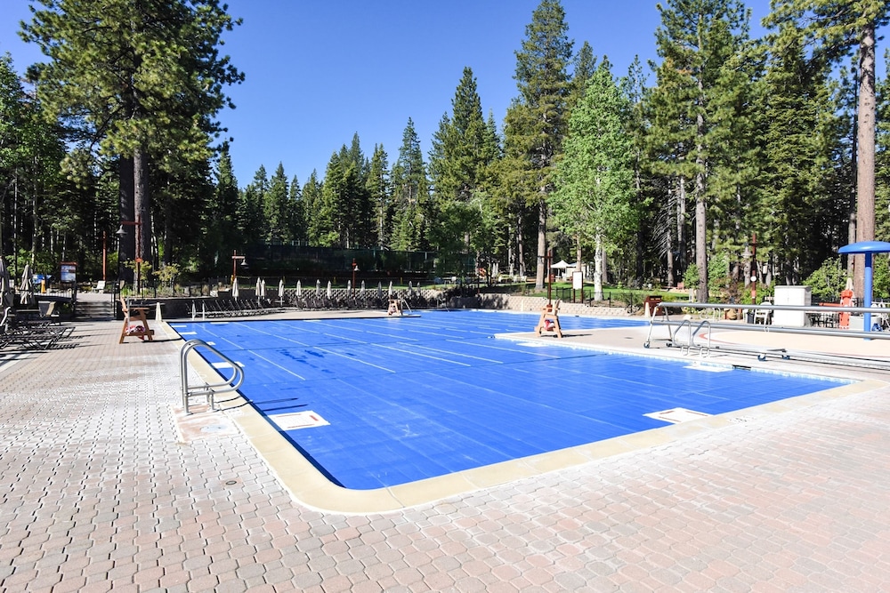 Northstar California Resort 1/90