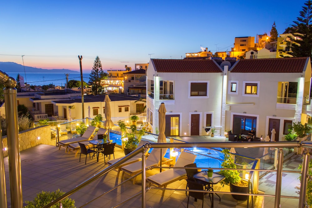 ESTHISIS SUITES CHANIA 50/57
