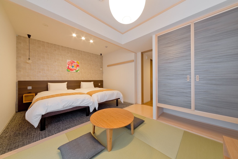 SUPERIOR, TWIN BEDS, TATAMI