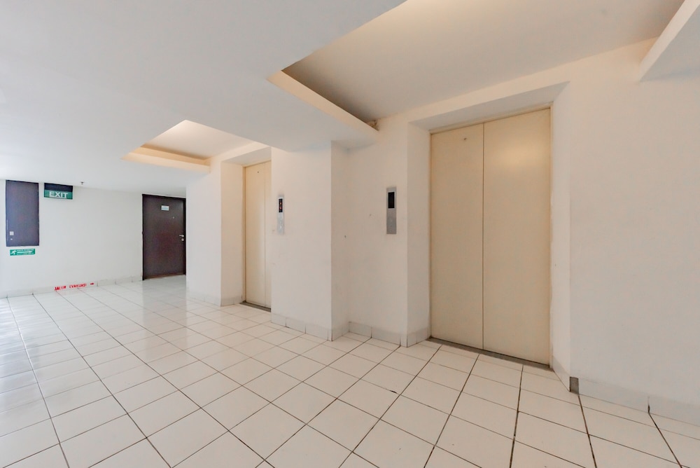 RedDoorz Apartment @ Jarrdin Cihampelas 2/25