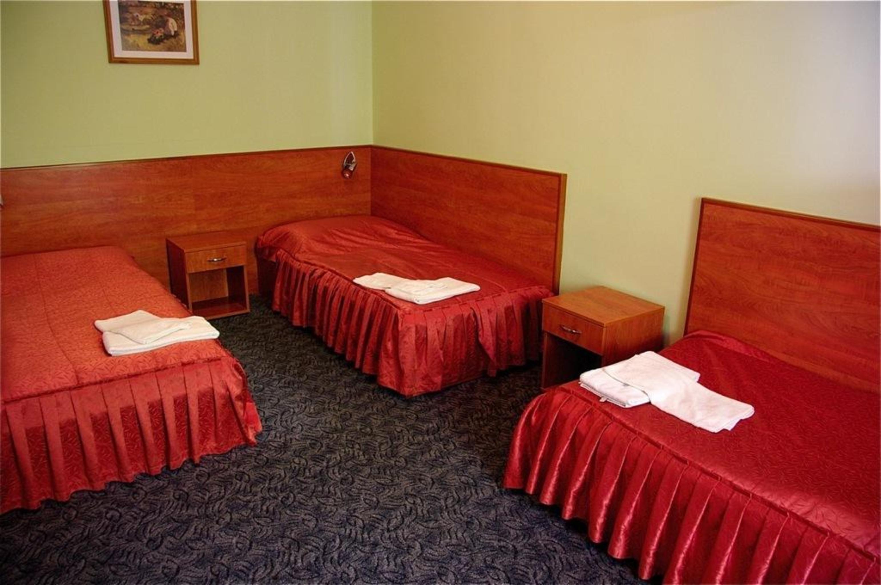 Easy Star Hotel