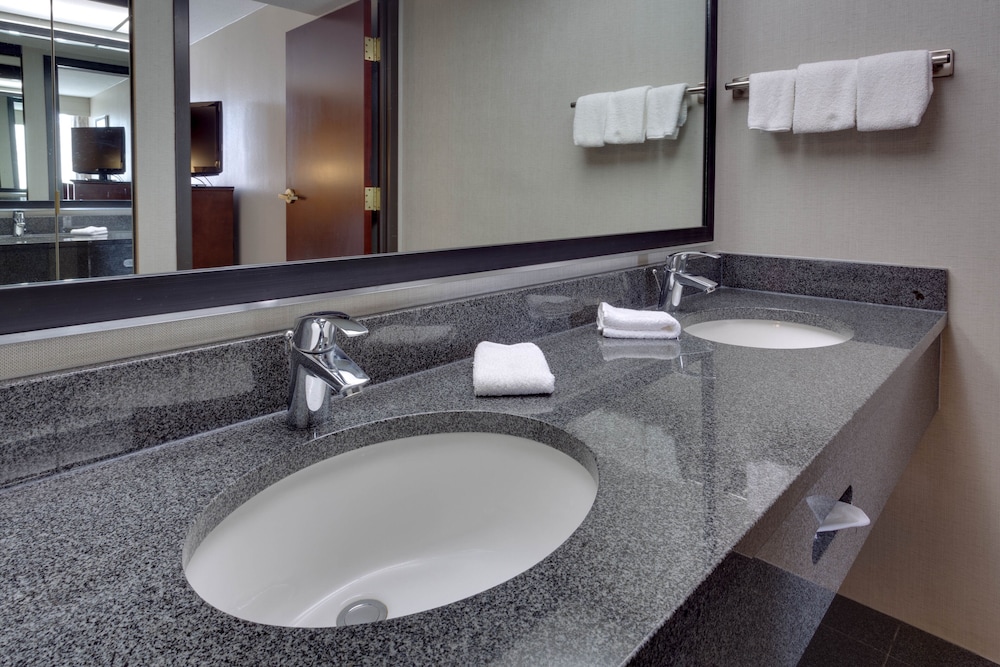 Drury Inn Suites Kansas City Overland Park 46/49