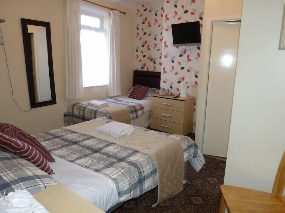 The Warwick - Guest House 11/50