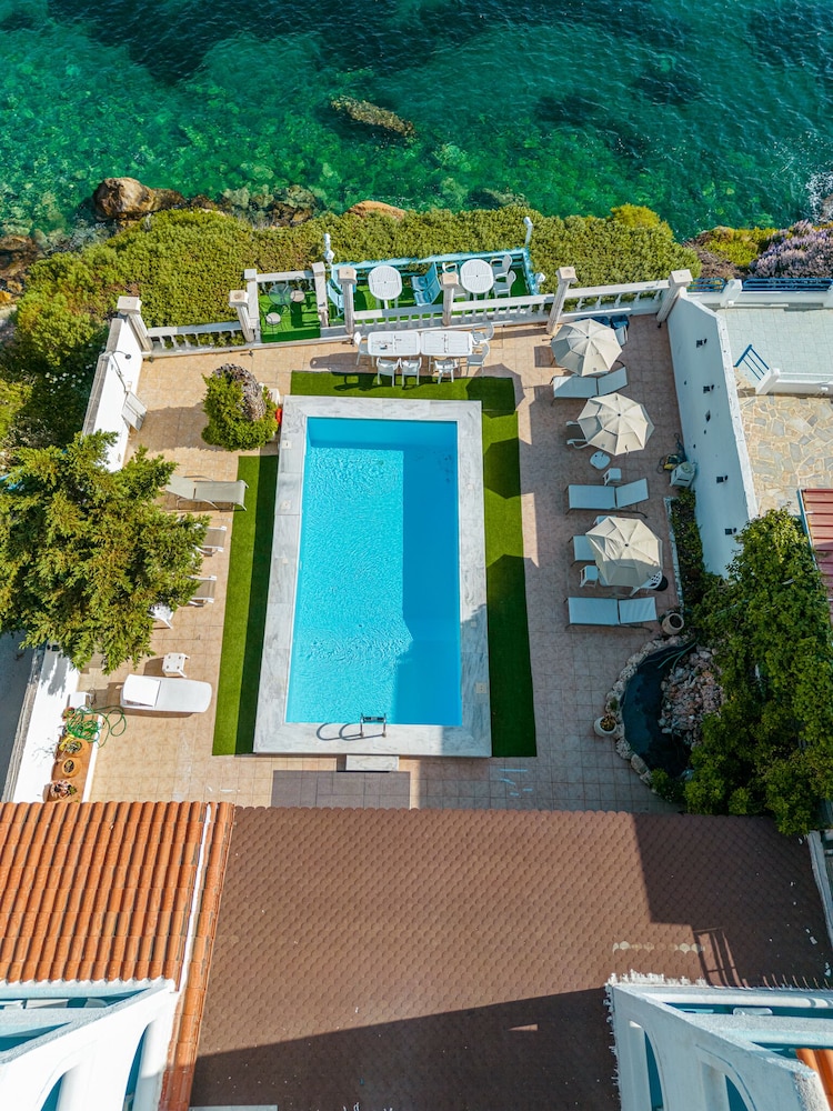 Hotel-Mistral Aegina 41/50