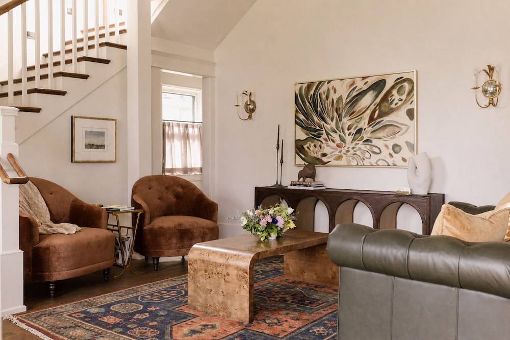 Sylvan Park Boarding House 27/49