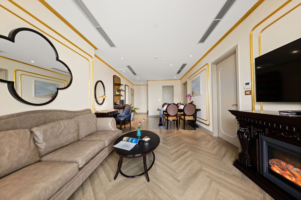 Dolce by Wyndham Hanoi Golden Lake 37/69