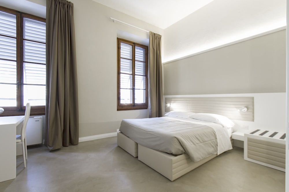 Palazzo Dei Ciompi Suites 18/71