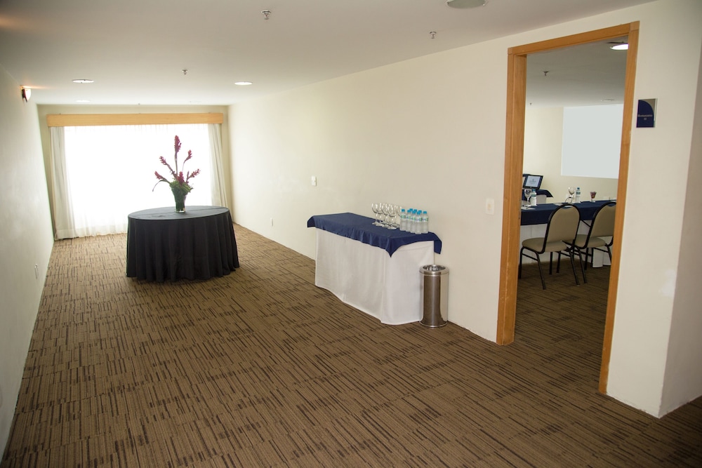 Sol Alphaville Hotel & Residence 1/27