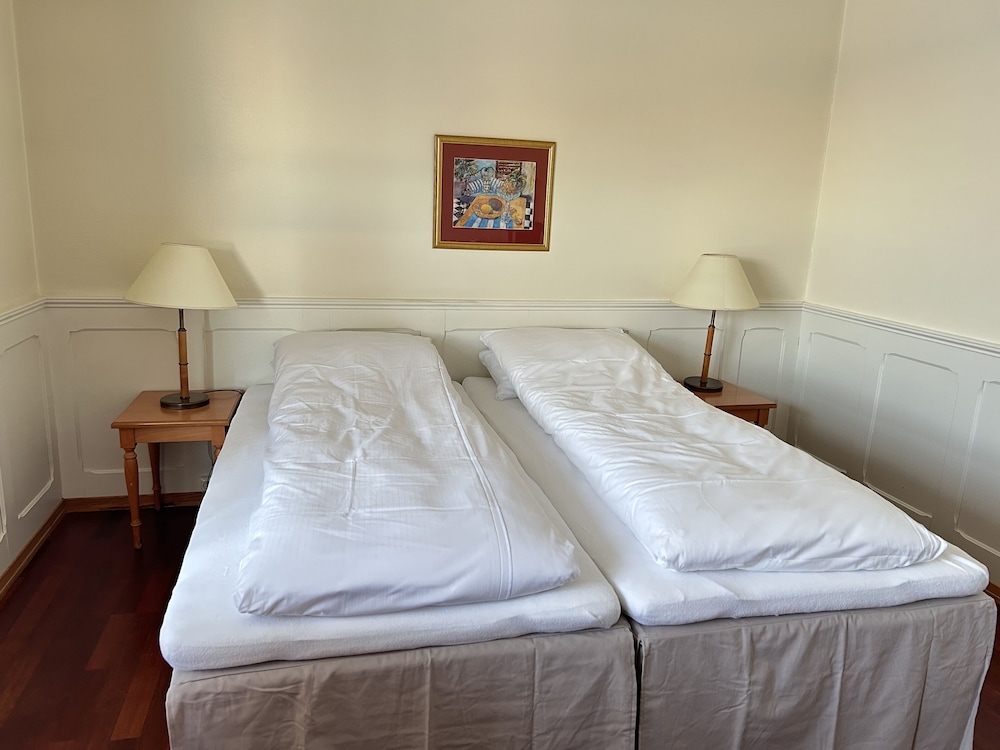 Marina Hotel Sortland 13/50