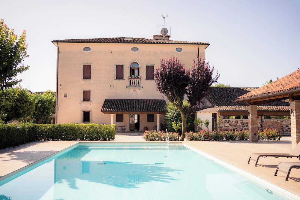 Villa Bongiovanni 3/44