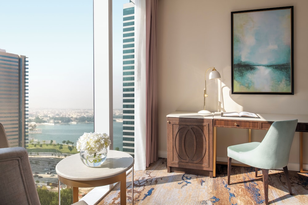Dusit Doha Hotel 66/66