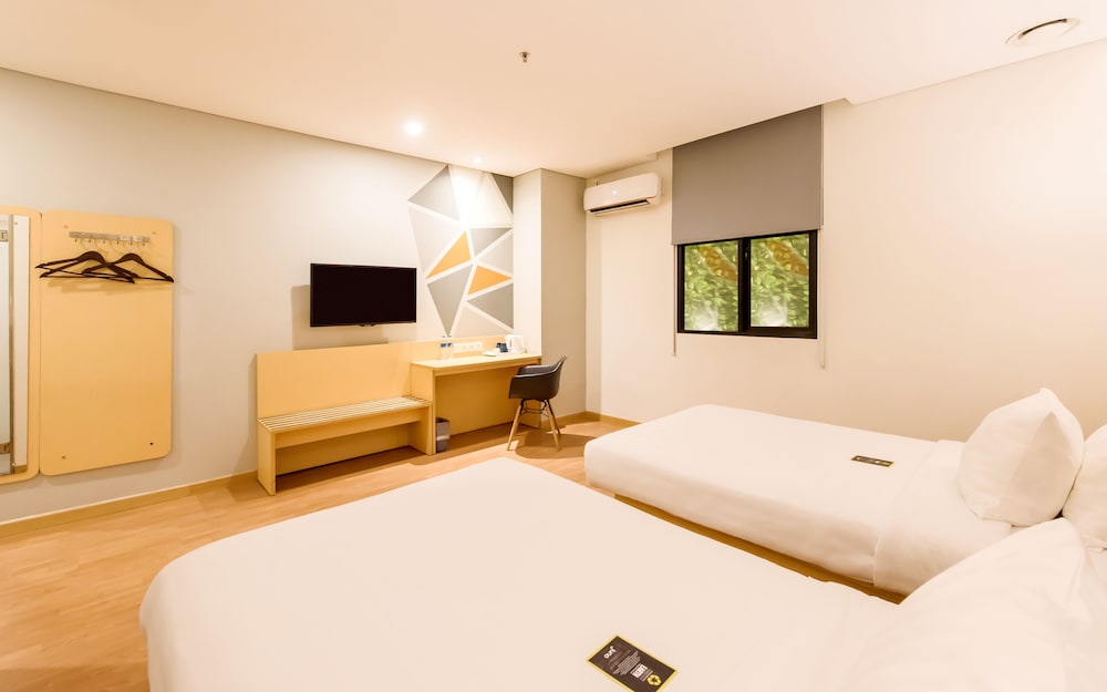 Juno Hotel Jatinegara 9/49